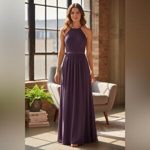 David’s Bridal Luxury Open BackBurgundy evening Gown Dress Size 8